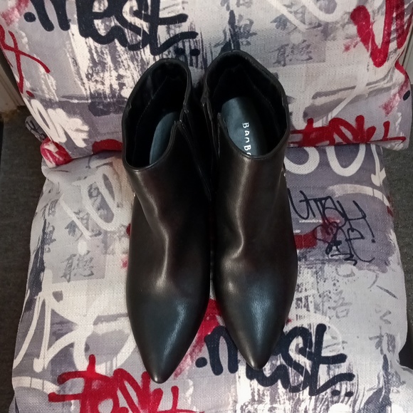 Bamboo 7.5 Black Booties - Picture 3 of 7